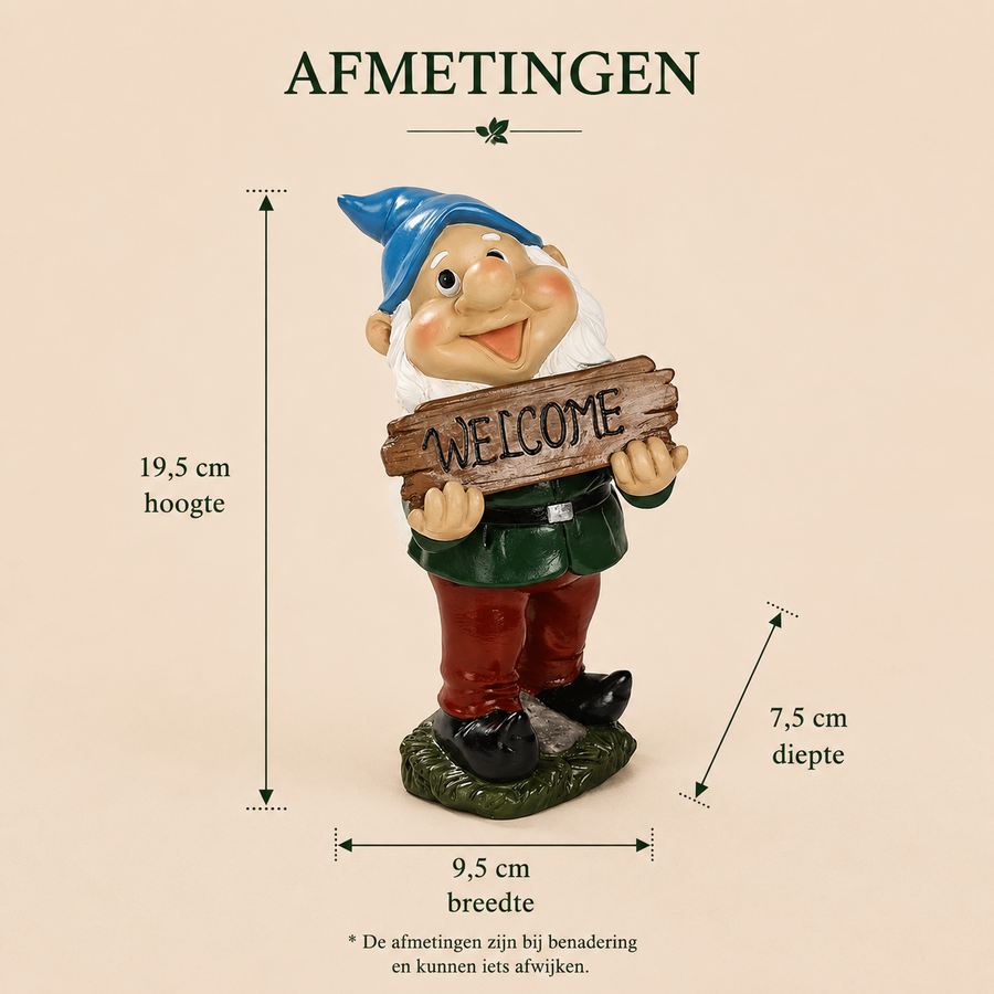 Afmetingen staande tuinkabouter met welkomstbord: 19,5 cm hoog