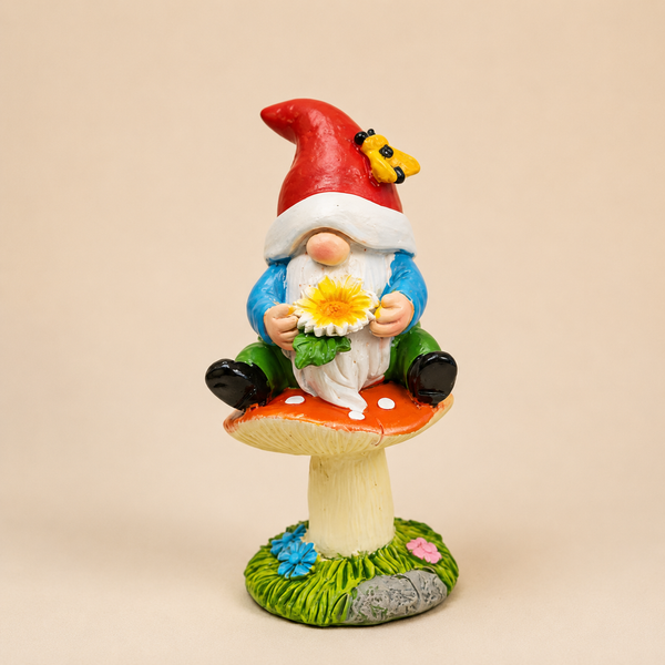Tuinkabouter met zonnebloem zittend op een paddenstoel, 12 cm hoog